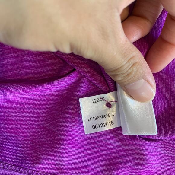 Peter Millar Shirt Womens L Large Berry 5 Button Placket Performance *Logo - Picture 8 of 10